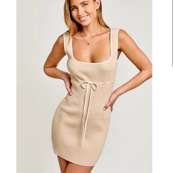 Le Lis New with tags bodycon dress - Picture 7 of 7